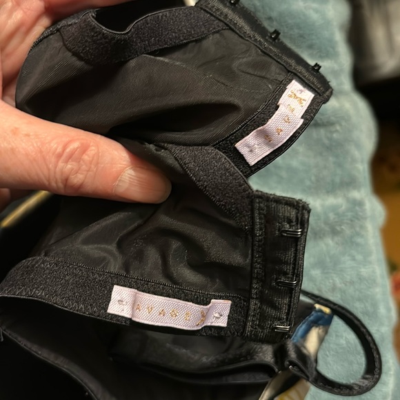 ❄️Savage X Fenty Satin Floral Bullet Underwire Bra Size 42D - Picture 7 of 9